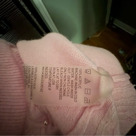 Alia 100% Acrylic Pink Cable Knit Sweater - Picture 4 of 5